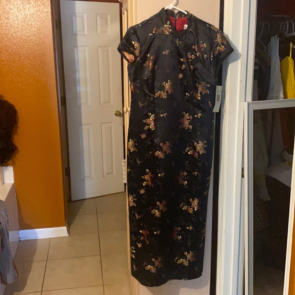 Black Oriental dress